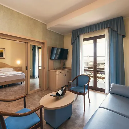 Caravel 4*