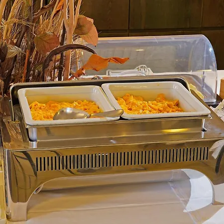 Hotel Caravel 4*